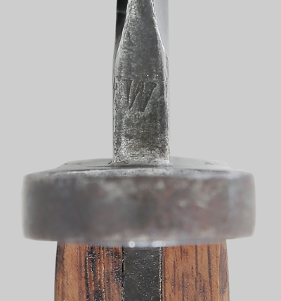 Image of Siamese Double-Edged Knife Bayonet.