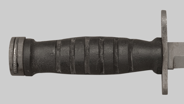 Image of U.S. M4 bayonet-knife with hard rubber grip.